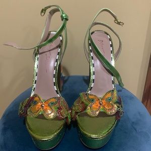 Betsy Johnson Neon Green Platform heels